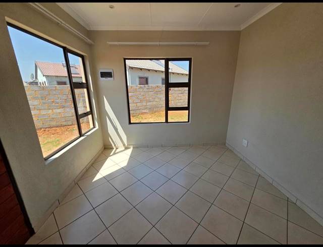 3 BEDROOM HOUSE FOR SALE IN WINDMILL PARK